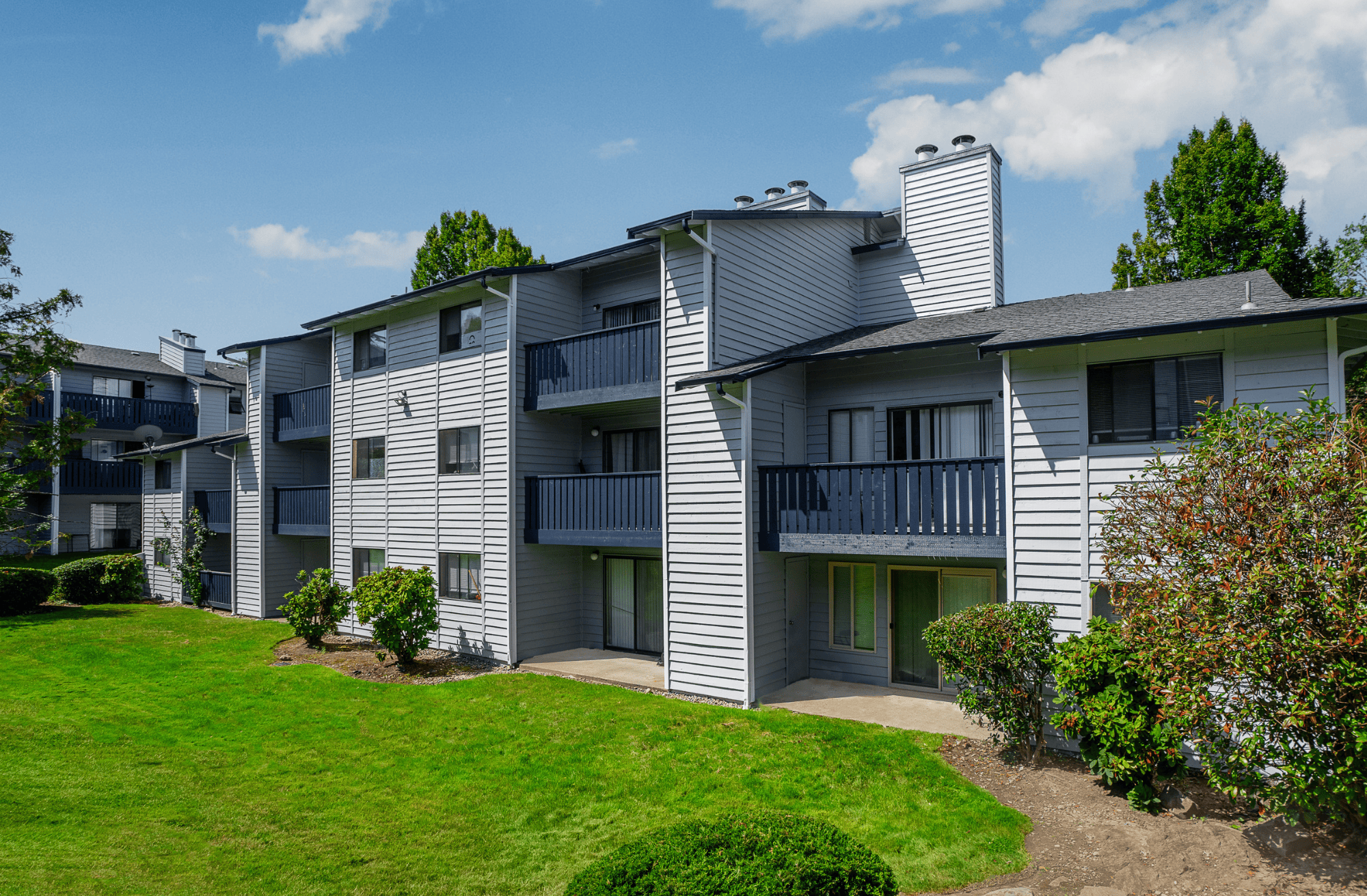 Timberlane pays over $70M for 325 Renton units